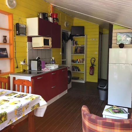 Location Gite Bungalow A 70M De La Plage Bouillante Buitenkant foto