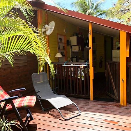 Location Gite Bungalow A 70M De La Plage Bouillante Buitenkant foto